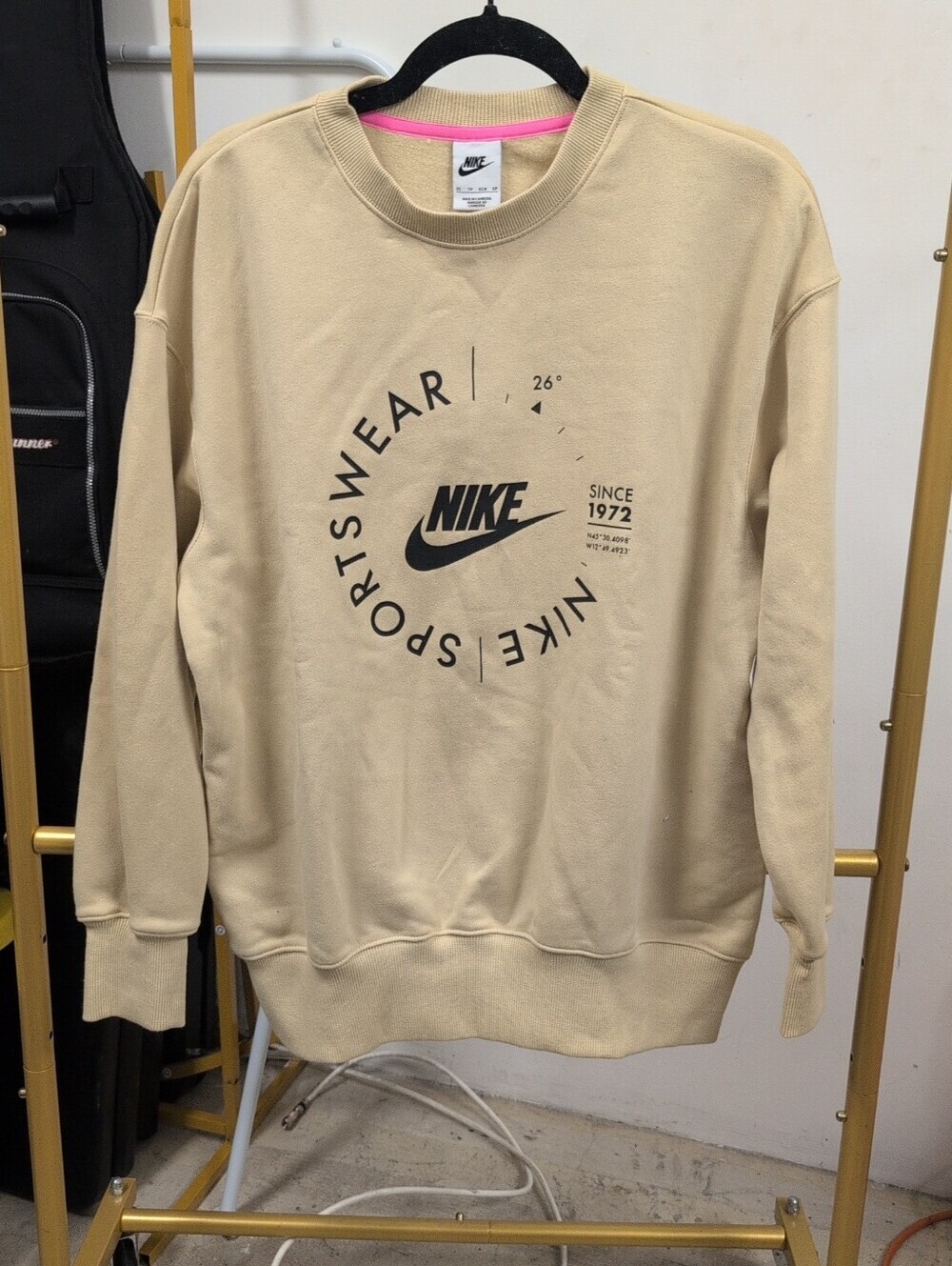 Nike Women's Sportswear Oversized Sports Utility Crew-Neck Sweatshirt Sz XS NWT